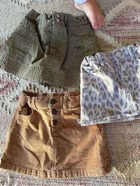 Old Navy Girls' Skirt Trio in Olive, Tan, Gray Leopard